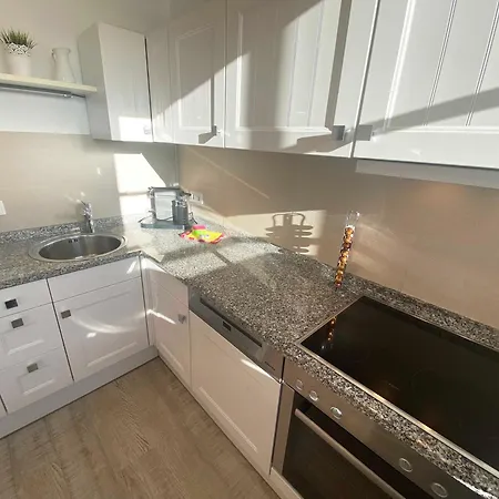 Haus Meeresblick A 2 12 Blu * Baabe